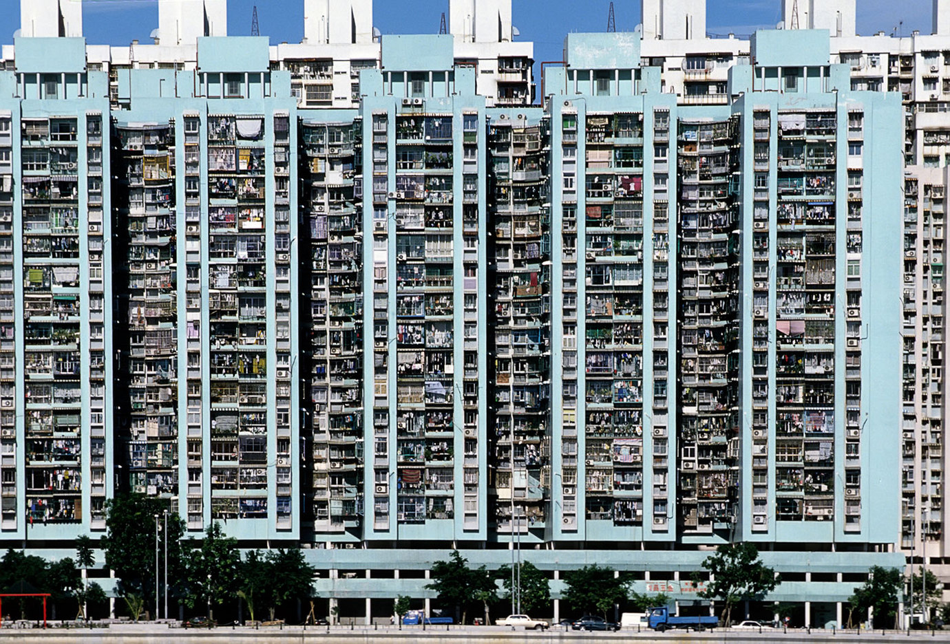 Unsustainable overpopulation in Macau, China : CRISIS : Viviane Moos |  Documentary Photographer