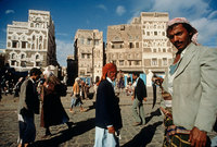 A dagger-seller in the Sanaa's main square. Yemen - © Viviane Moos