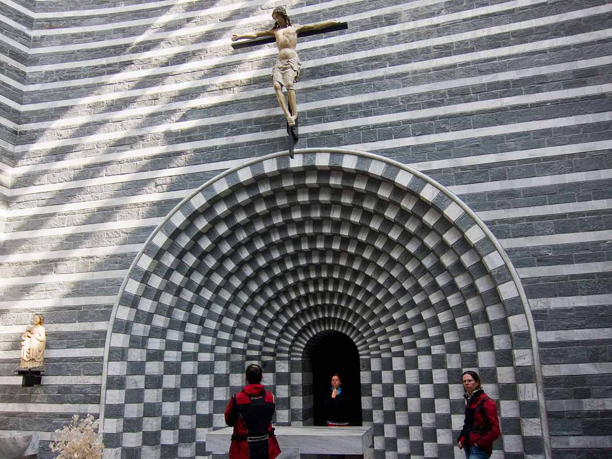 Architect Mario Botta's mountain church  in the small hamlet of Mogno,  Switzerland : RELIGION : Viviane Moos |  Documentary Photographer