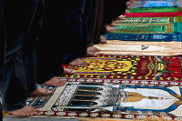 Muslim Prayer rugs - © Viviane Moos