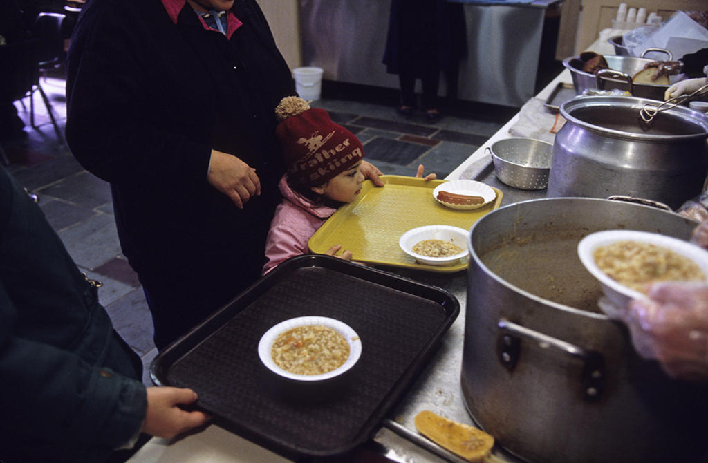 Soup Kitchen, Brooklyn :  DAILY LIFE; The Rich, the Poor & the Others : Viviane Moos |  Documentary Photographer